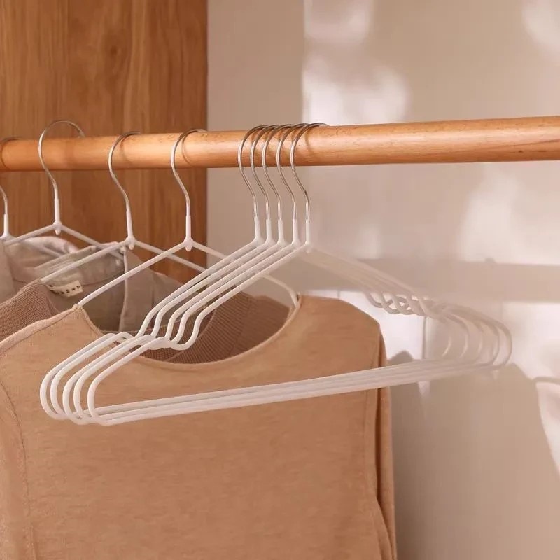 衣架/植绒衣架/实木衣架/衣架服装厂/翼型晾衣架产品图