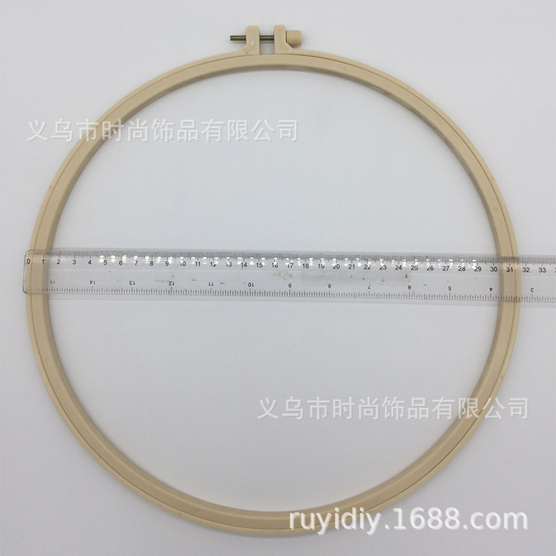 Cross-stitch clips, slot embroidery rings, large, medium and small sets, plastic imitation bamboo embroidery clips, embroidery auxiliary tools in various sizes details Picture