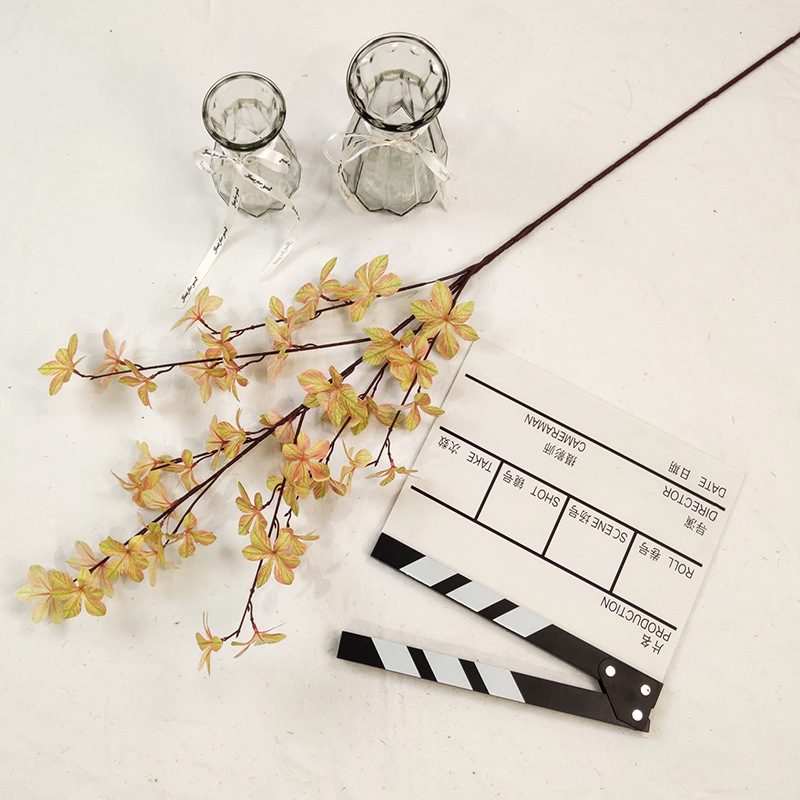 Big branch bell multi-leaf simulation false flower Japanese bell Masuki seven star leaves landscape wedding simulation flower Application Scenario