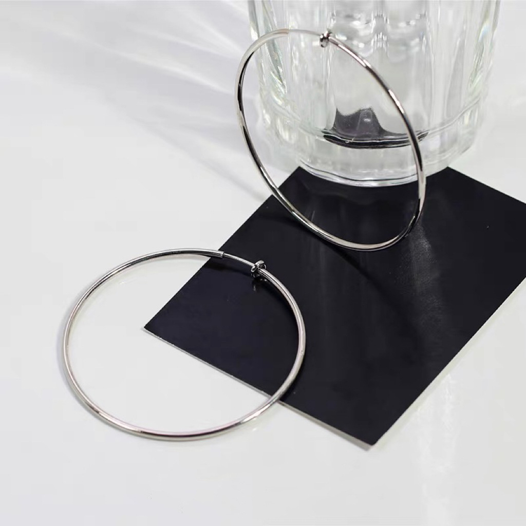 Spring ear loops, ear clips, women's cross-border exaggerated large circle stainless steel ear clips, fashionable, individual and elegant earrings details Picture