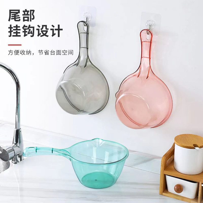 Unbreakable plastic household kitchen water spoon thickened food-grade bath 舀子 household kitchen water spoon for catching water details Picture