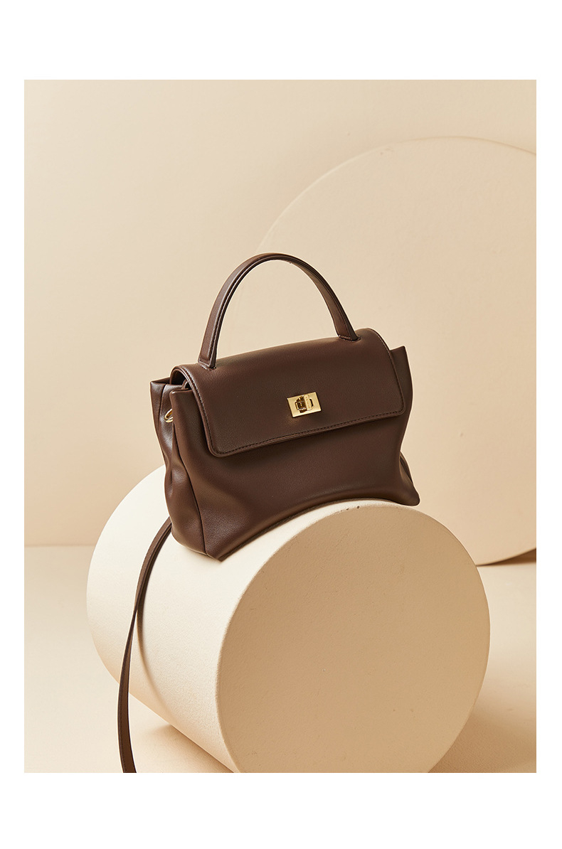 2025春夏新款头层牛皮通勤手提单肩复古简约大容量女包箱包皮具男士包袋详情17