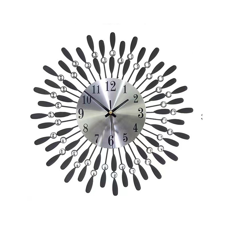 Fashionable, simple and artistic wall clocks for foreign trade, ironwork metal clocks, living room decoration wall clocks, and silent clocks for dining rooms Item Picture
