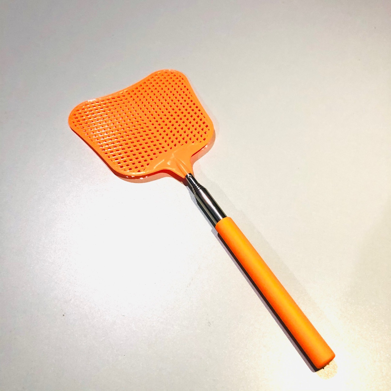 Convenient Retractable Fly Swatter Stainless Steel Cockroach Swatter Summer Home Essential Pest, Fly Supplies Specification drawing