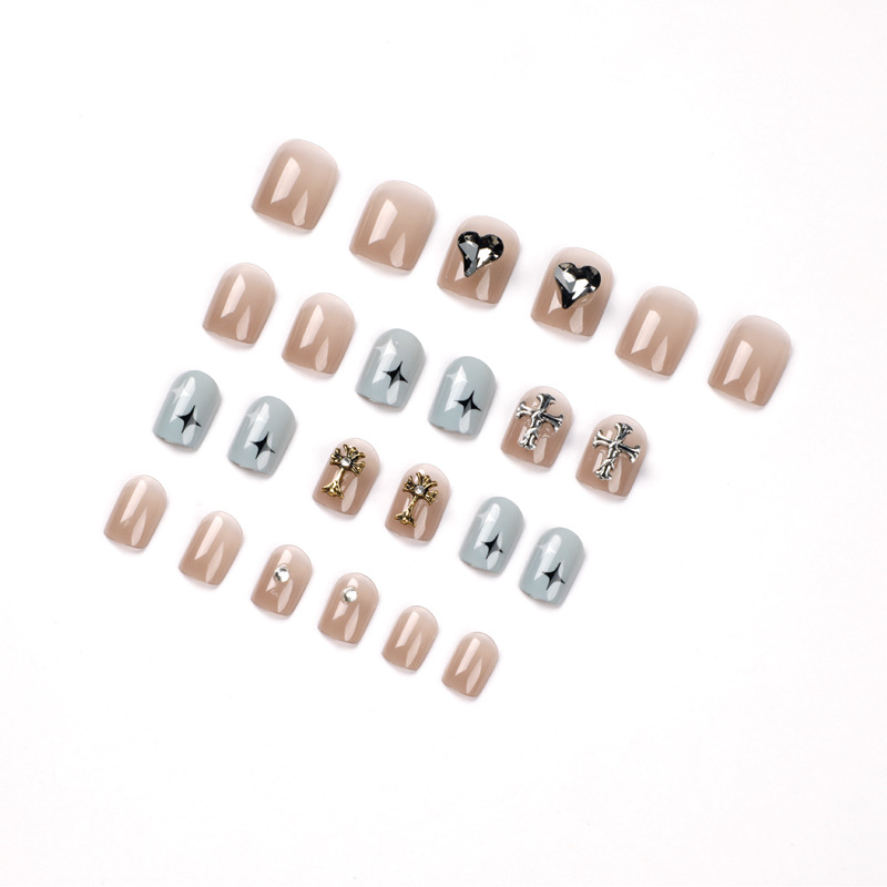 Wearable nail Sweet Cool Kroxin Nail Art Ice Transparent Gray Heart Black and White Starlight Wearable Nail Short style wholesale nail clips Application Scenario