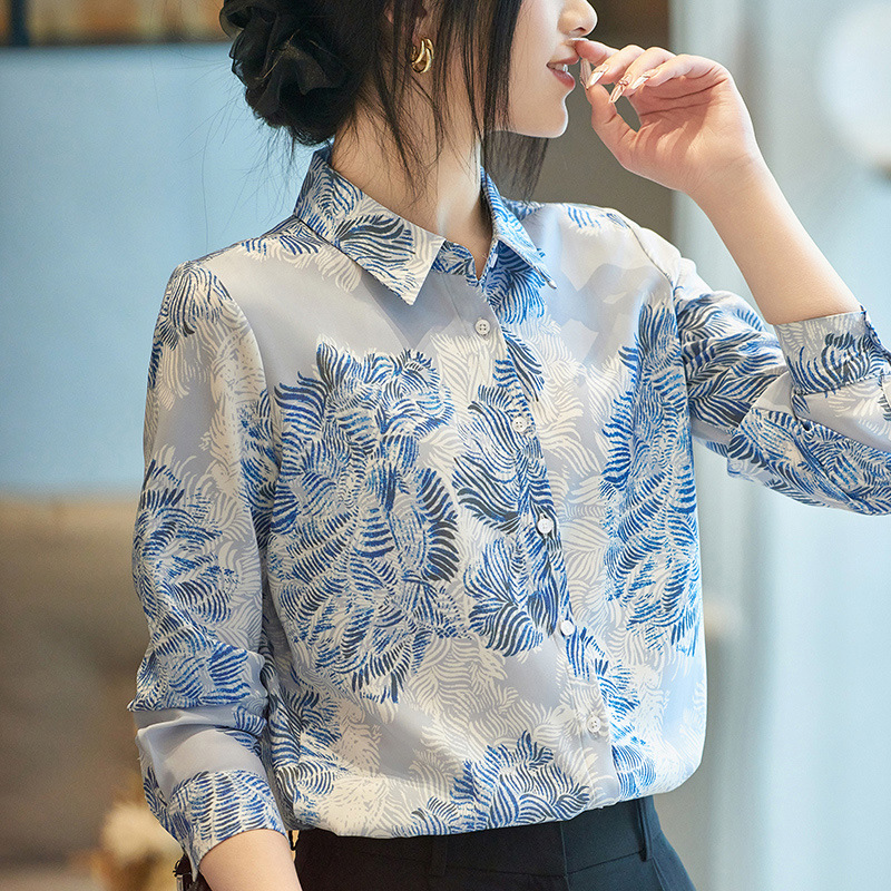 A new silk satin shirt for women in spring and summer, a long-sleeved casual professional versatile and stylish patterned shirt details Picture