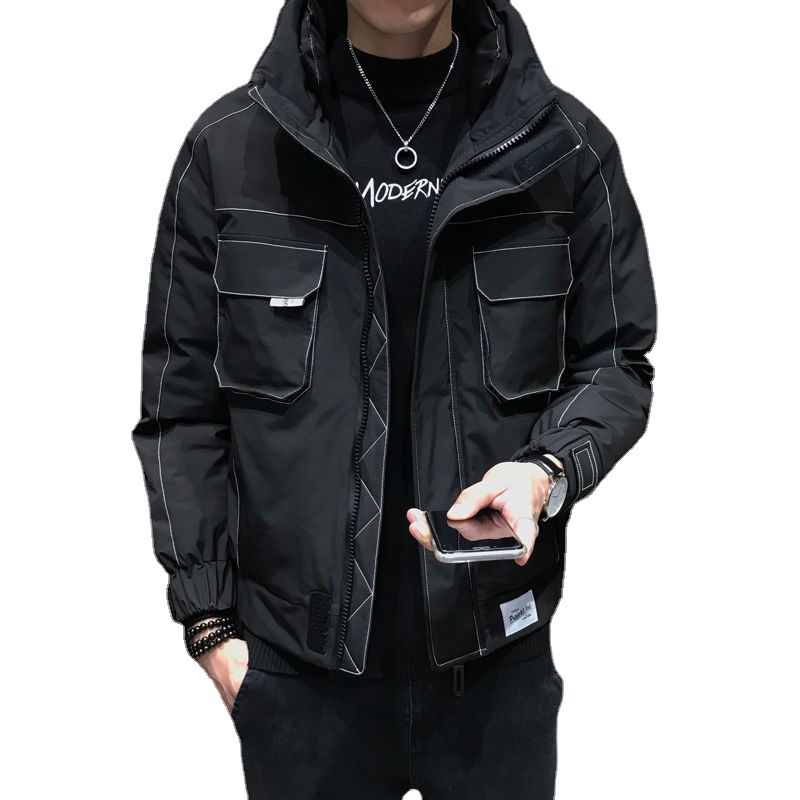 高档羽绒服男白底实物图
