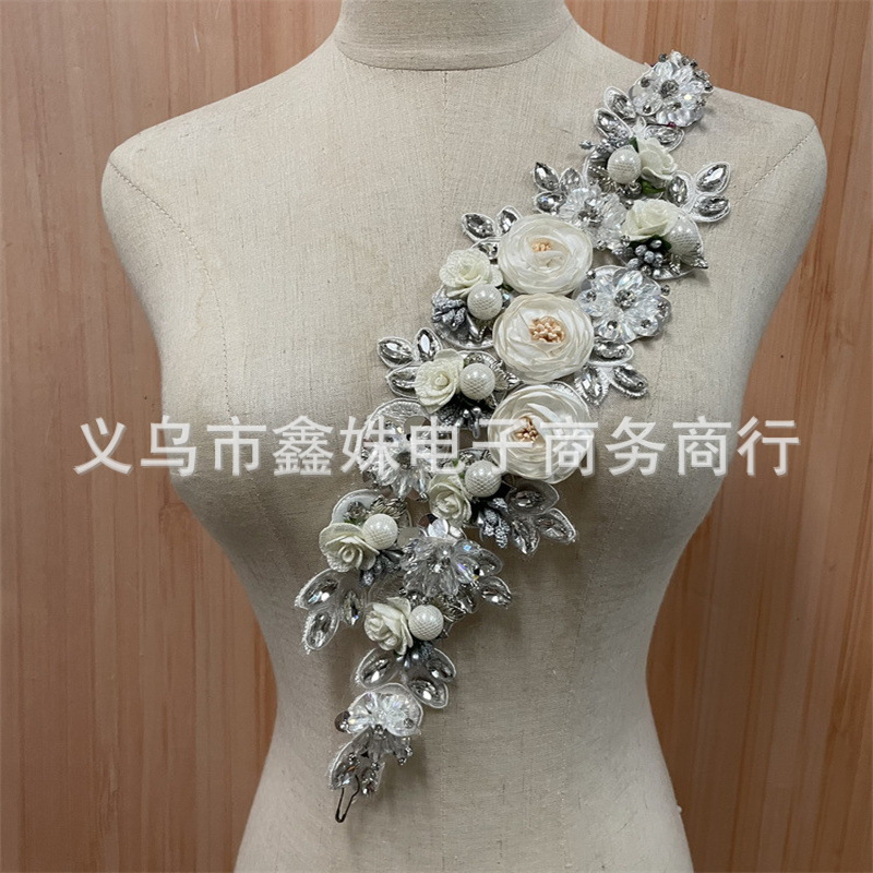 New style of beaded, patterned, applique, diamond-patterned, embroidered and flower-patterned clothing accessories, evening dress accessories