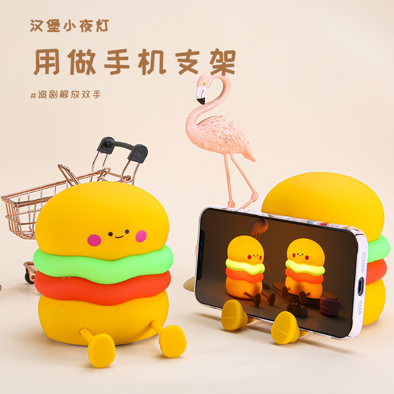 Creative Hamburger Night Light, USB charging, patting silicone lamp, Bedside eye-protecting soft light for sleep, stress-relieving night light Application Scenario