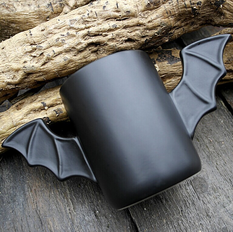 Creative bat mug Application Scenario