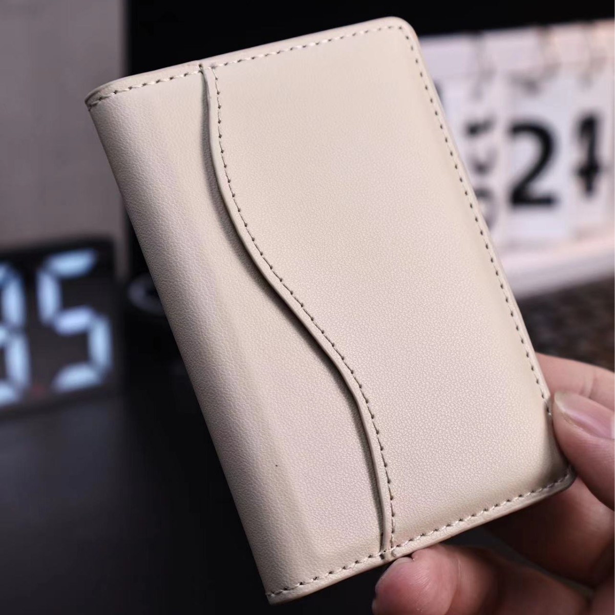 For Iphone Three-Fold Magnetic Card Bag Large Capacity Mobile Universal Magsafe Magnetic Card Bag Specification drawing