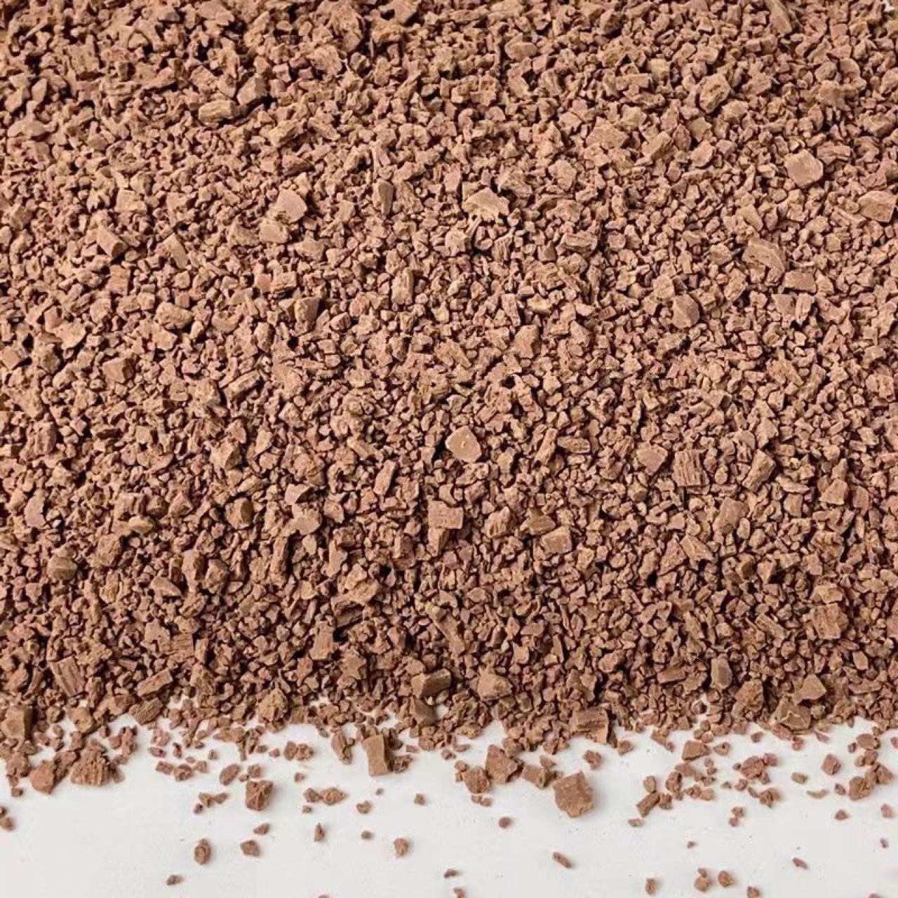 Factory Sales Polymer Clay Pellet Food Play Breadcrumbs Bread Crumbs Simulation Chocolate Foam Chocolate Chips Decorative Accessories 50G Application Scenario