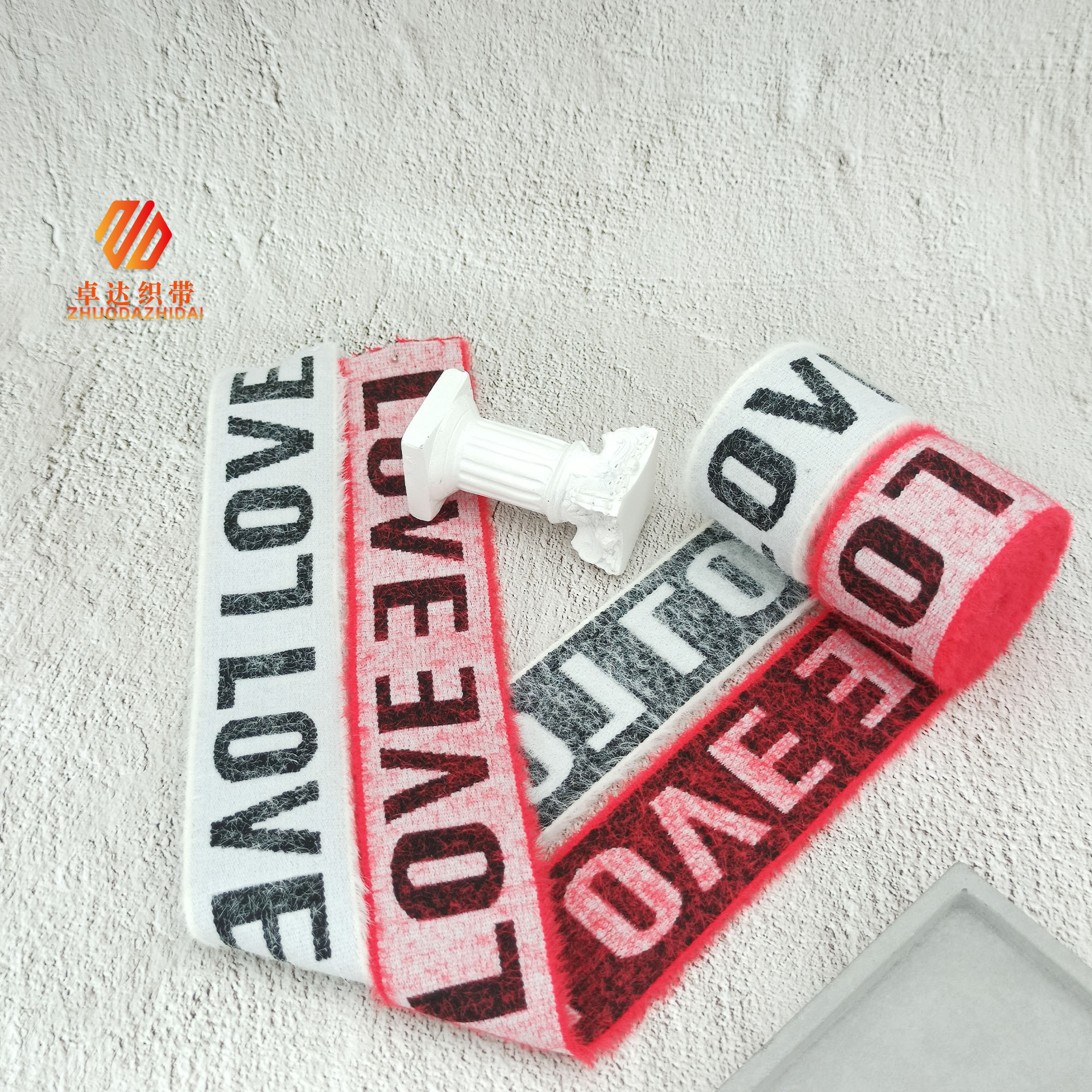 Manufacturers Wholesale Spot Plush Love Letter Elastic Ribbon Color Jacquard Ribbon Soft Wide Elastic Waist Decoration Application Scenario