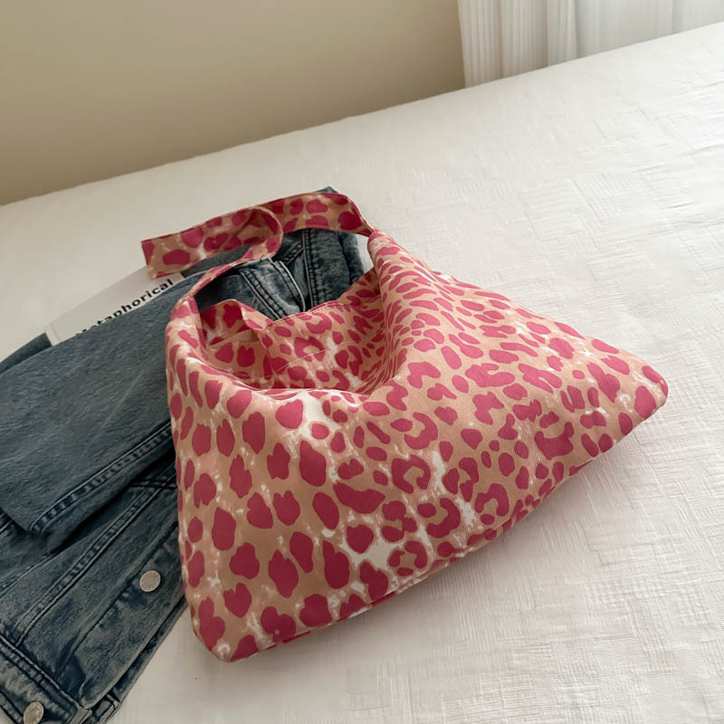 Leopard print canvas bag for women, 2024 new style, trendy Korean college style tote bag, casual large-capacity hand-held shoulder bag details Picture