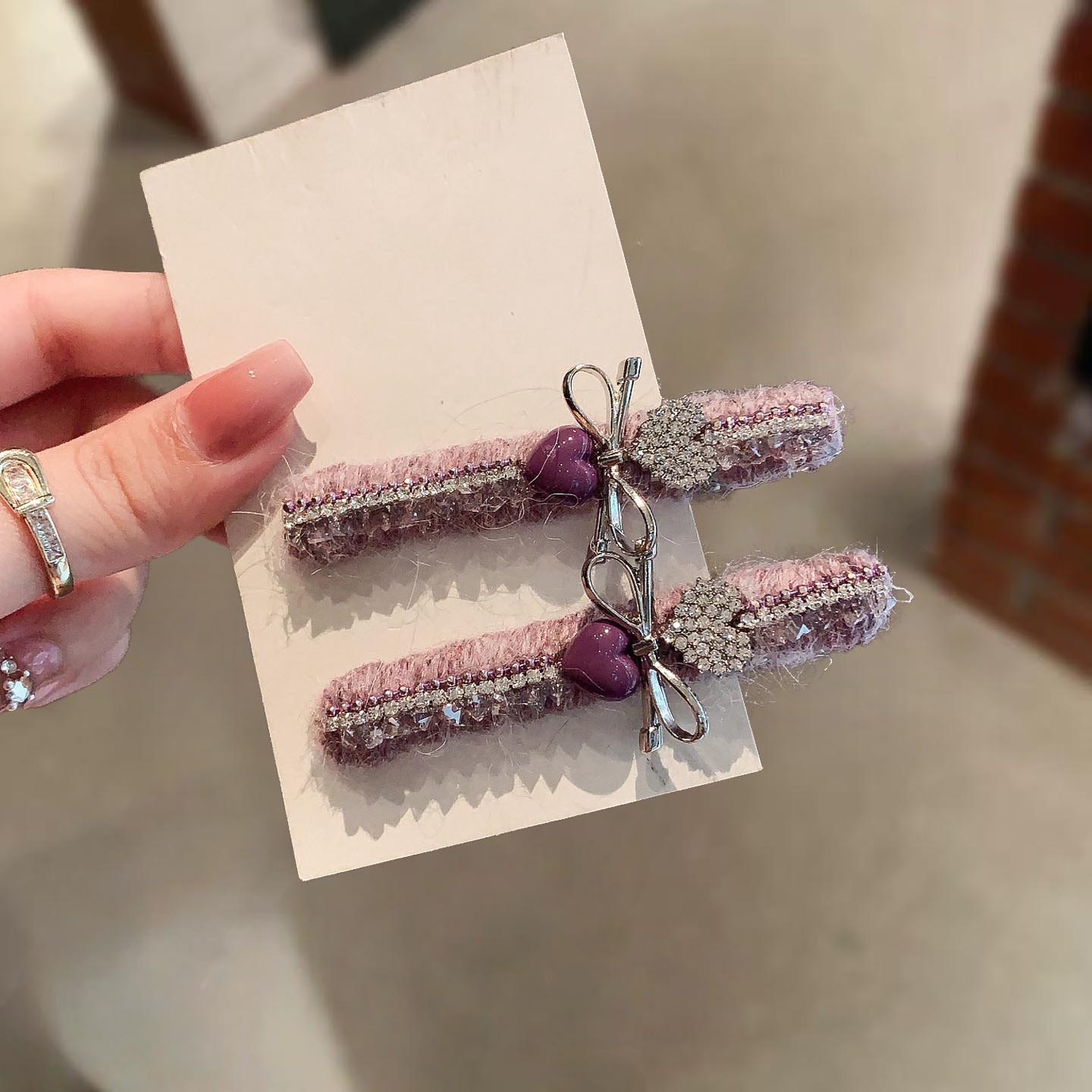 Sweet, gentle and elegant, purple wool diamond hair clip, duckbill clip, fashionable and versatile, bangs hair clip details Picture
