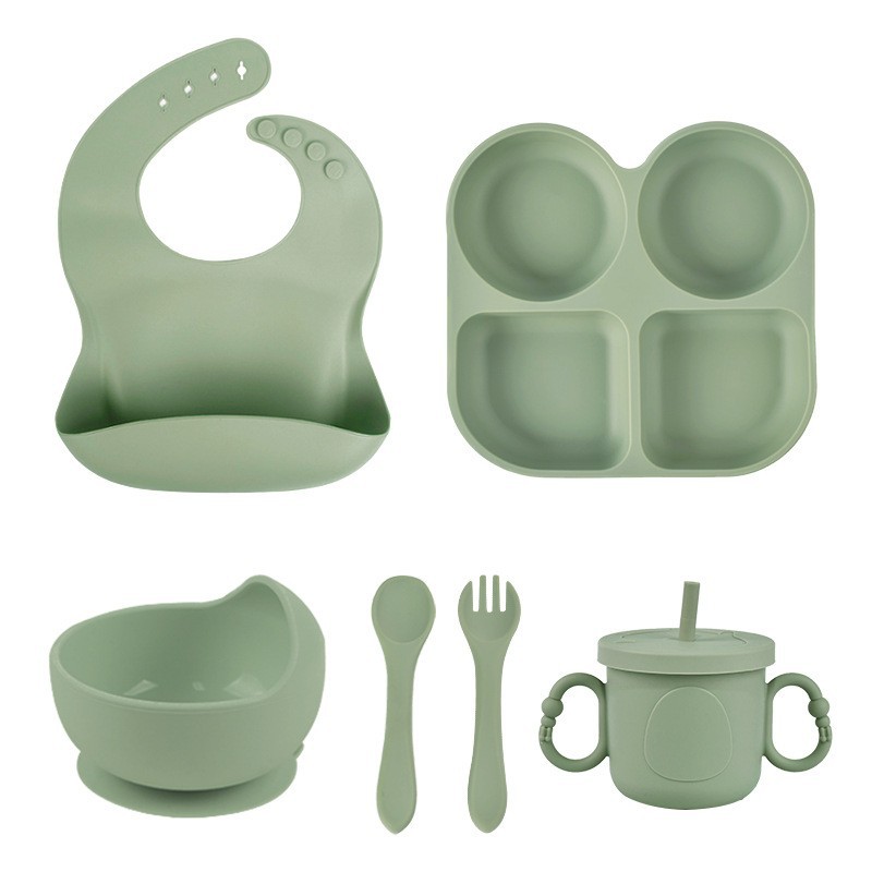 Six-piece set of baby compartments silicone dinner plates, children's forks and spoons, learning drinking cups, and four-compartment baby food bowls and plates Item Picture