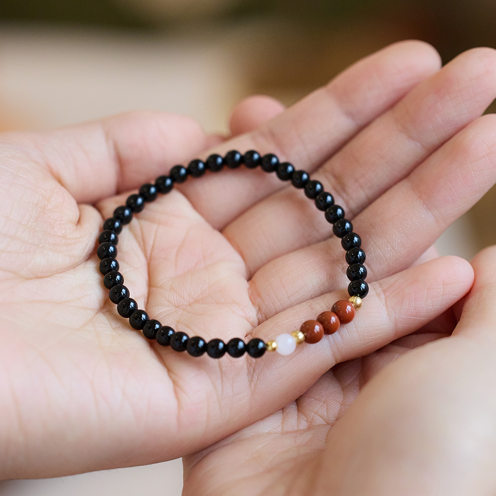 Natural 4MM black agate bracelet for women, fine red agate bracelet for the zodiac year, simple design style bracelet wholesale details Picture