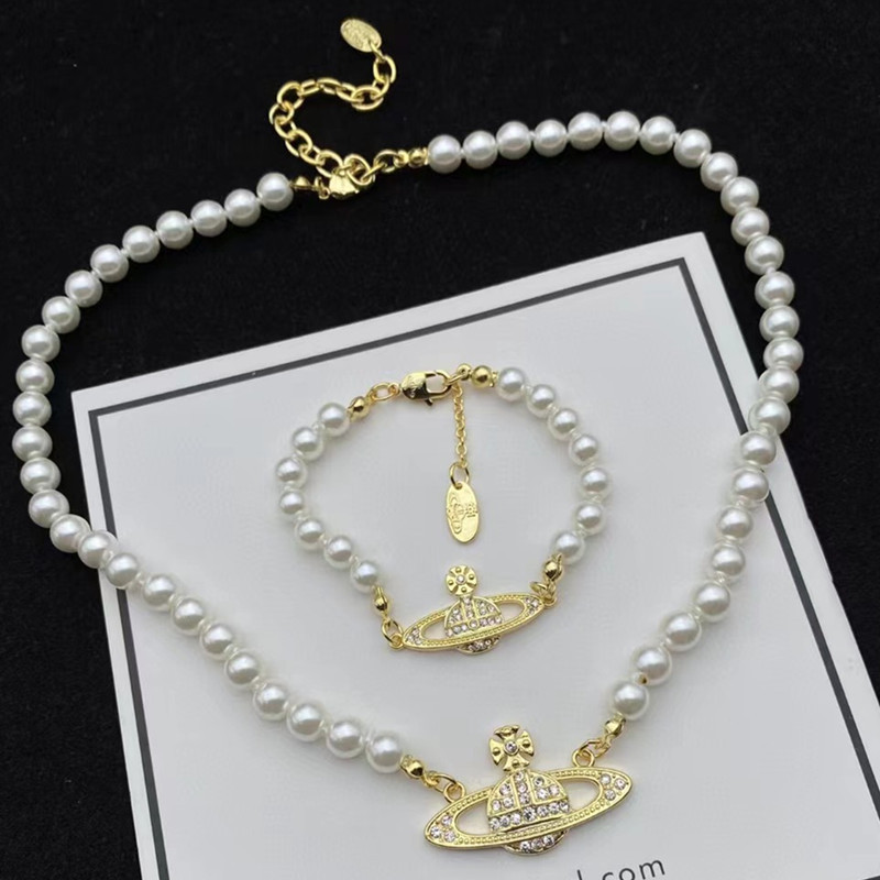 Western Empress beautiful Saturn pearl set necklace must be a complete set into the eyes of the right pure crown ball details Picture