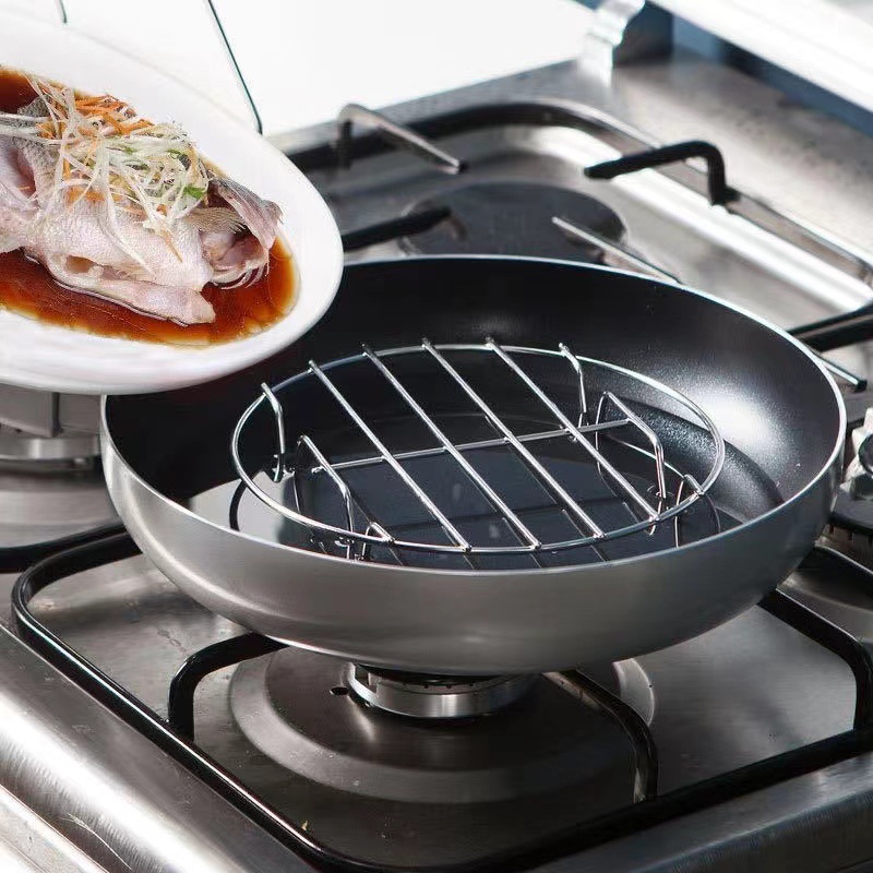 【 Zone 2-12 】18# Steamer Rack 50/ bundle 600/ box 18# Household Kitchen Multi-functional Steamer Rack, Four-legged Steamer rack, Rice Steamer Rack, water-jacketed steamer rack, Steamer Pot rack 2 yuan supply Item Picture