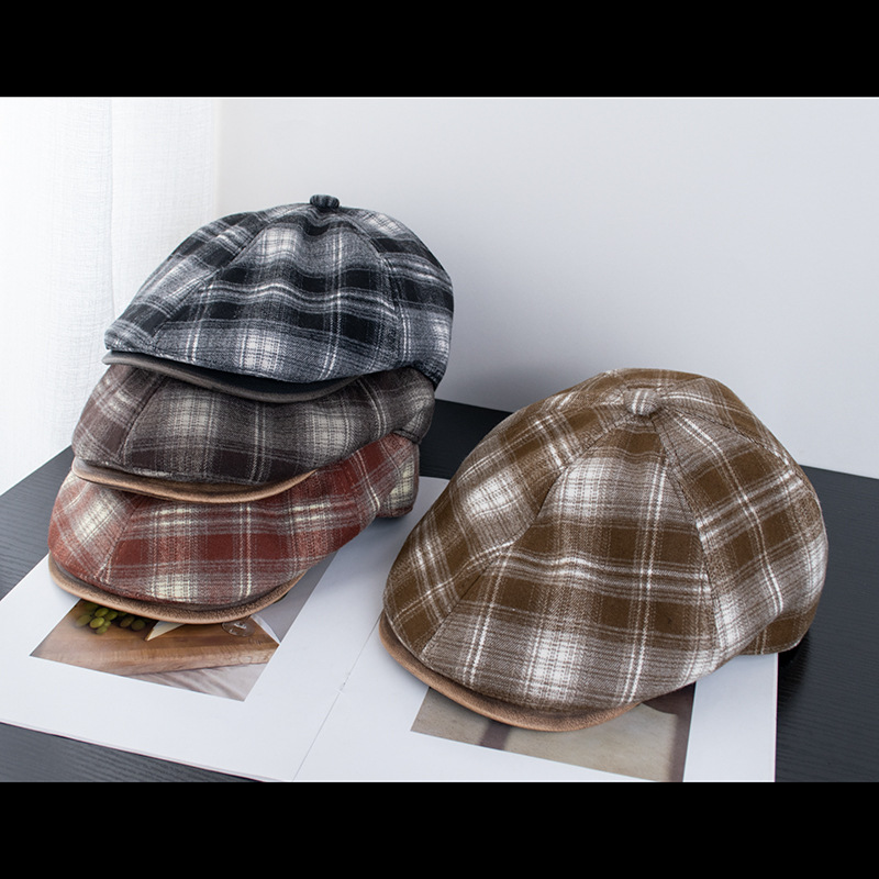 The Spring and Autumn three-dimensional leather-bristled beret for women, with a retro checkered Japanese style, large-headed, duck-tongued front hat, is a versatile newsboy hat trend details Picture