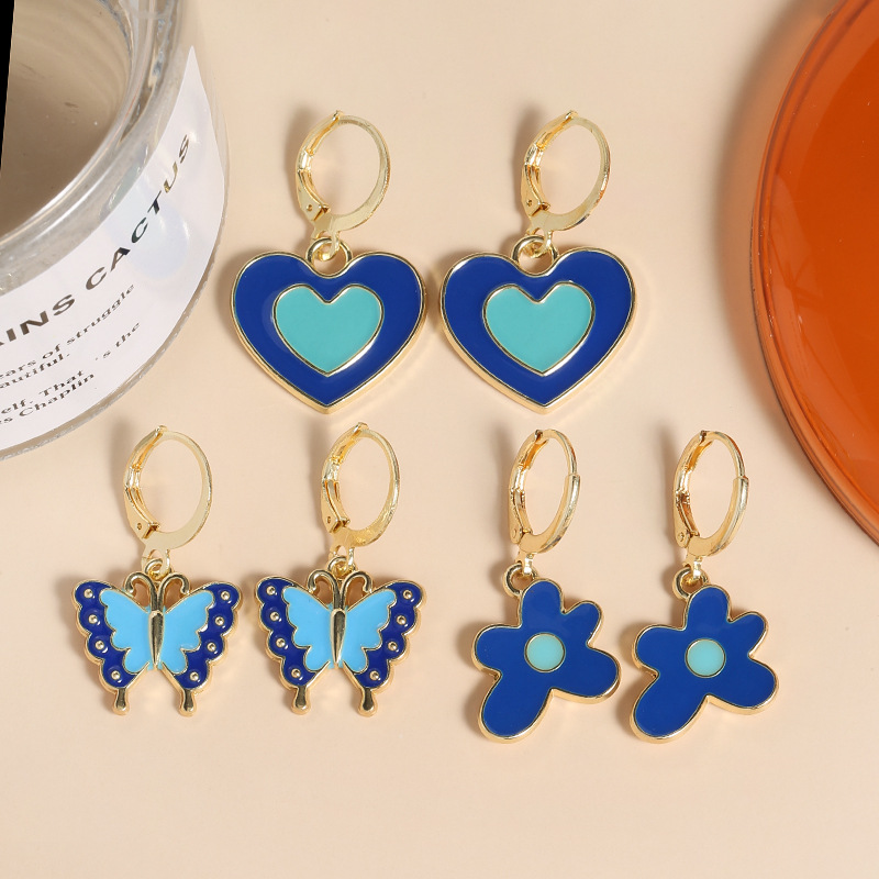 Klein blue series earrings, fashionable, retro and niche, flower-shaped heart-shaped butterfly earrings, personalized and elegant earrings wholesale Specification image