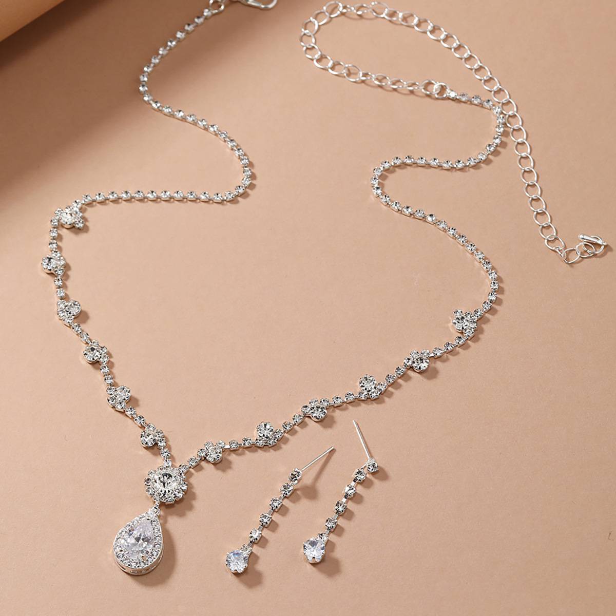New best-selling bride's European and American wedding cross-border jewelry wholesale/Brilliant water diamond zircon Angel Tear Drop Necklace ear Specification image