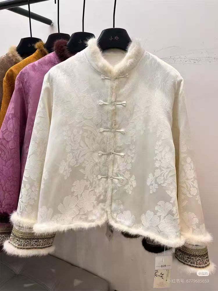 人丝羊毛雪尼尔提花丝绒面料2025新款提花丝绒外套服装布料抱枕详情1