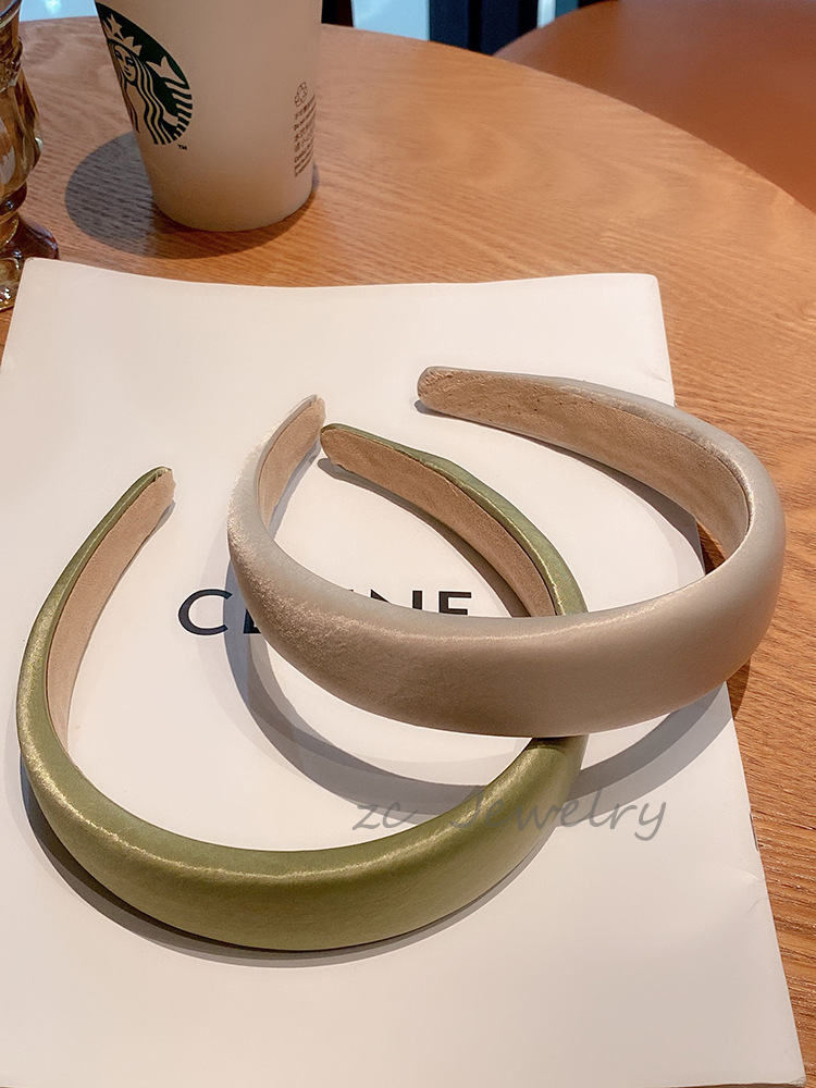 The same solid color satin high-end pearlescent hairpin as Liu Yifei, with a high top of the head and a unique style, is a versatile Instagram hairband for women details Picture