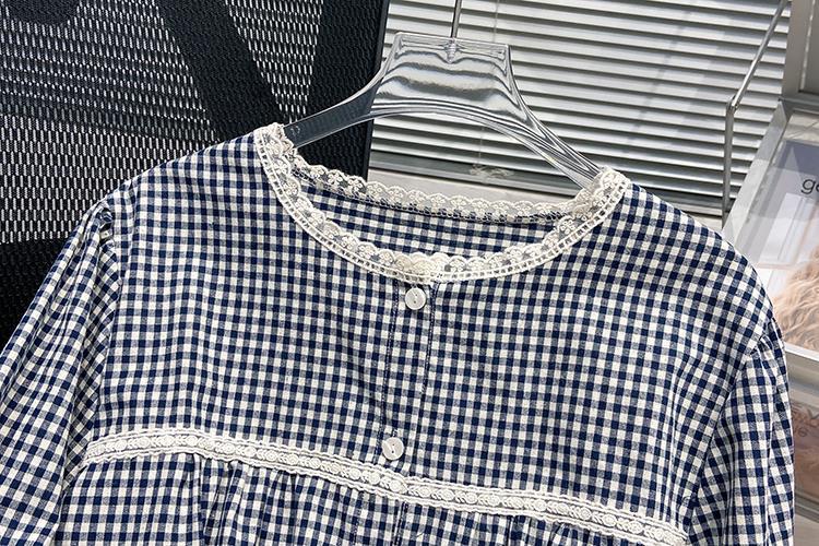 Wholesale of sweet round-neck lace checkered long-sleeved shirts and girls' baby shirts with a fresh Japanese style in the autumn of 2022 details Picture