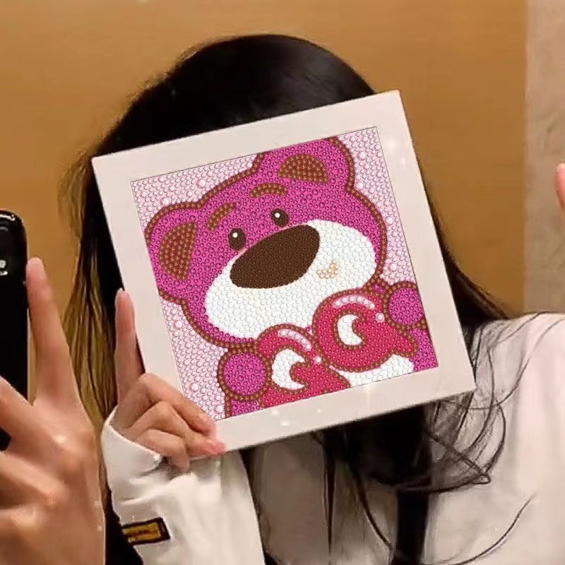 Strawberry Bear DIY Diamond Painting Colorful Diamond Frame Children's Cartoon cute DIY Educational Toy gift wholesale Application Scenario
