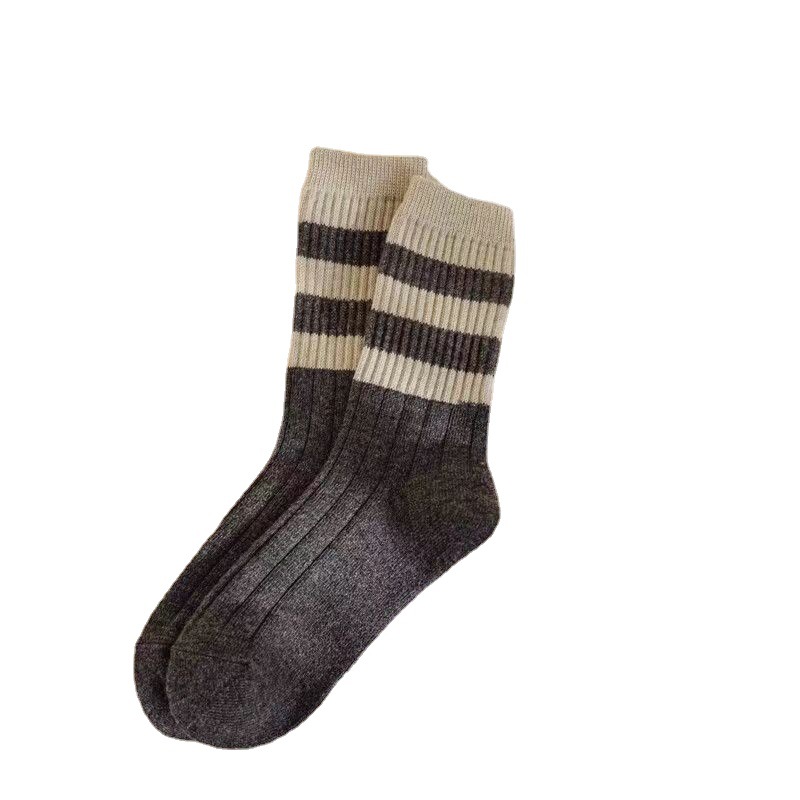 Socks Female Autumn/Winter Instagram Fashion Midtube All-Match High Appearance Level Mori Vintage Japanese Korean College Wind Pile Pile Stockings Item Picture
