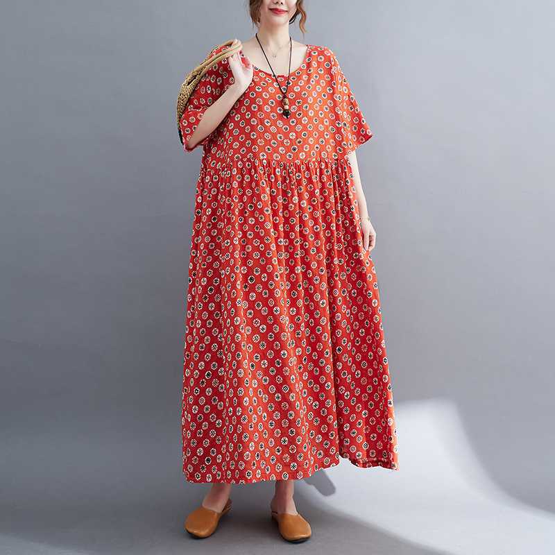 Simple and fashionable 2023 summer new dress, artistic, retro, loose, plus-size red short-sleeved loose long dress for women