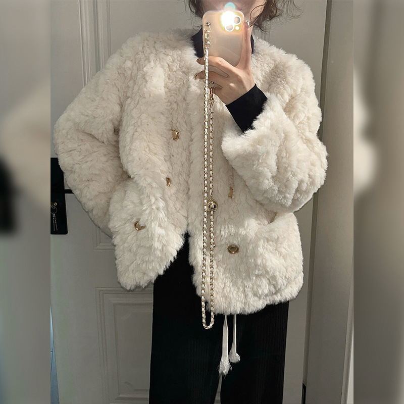 Lambskin coat for women's autumn and winter 2023 new style, thick and loose cotton-padded jacket, casual and fashionable white top