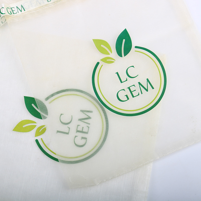 Bunched Mouth Organza Yarn Bag Printing English Ribbon Mesh Yarn Bag Round Bottom Snow Yarn Bag Gift Yarn Bag Manufacturers Wholesale Application Scenario