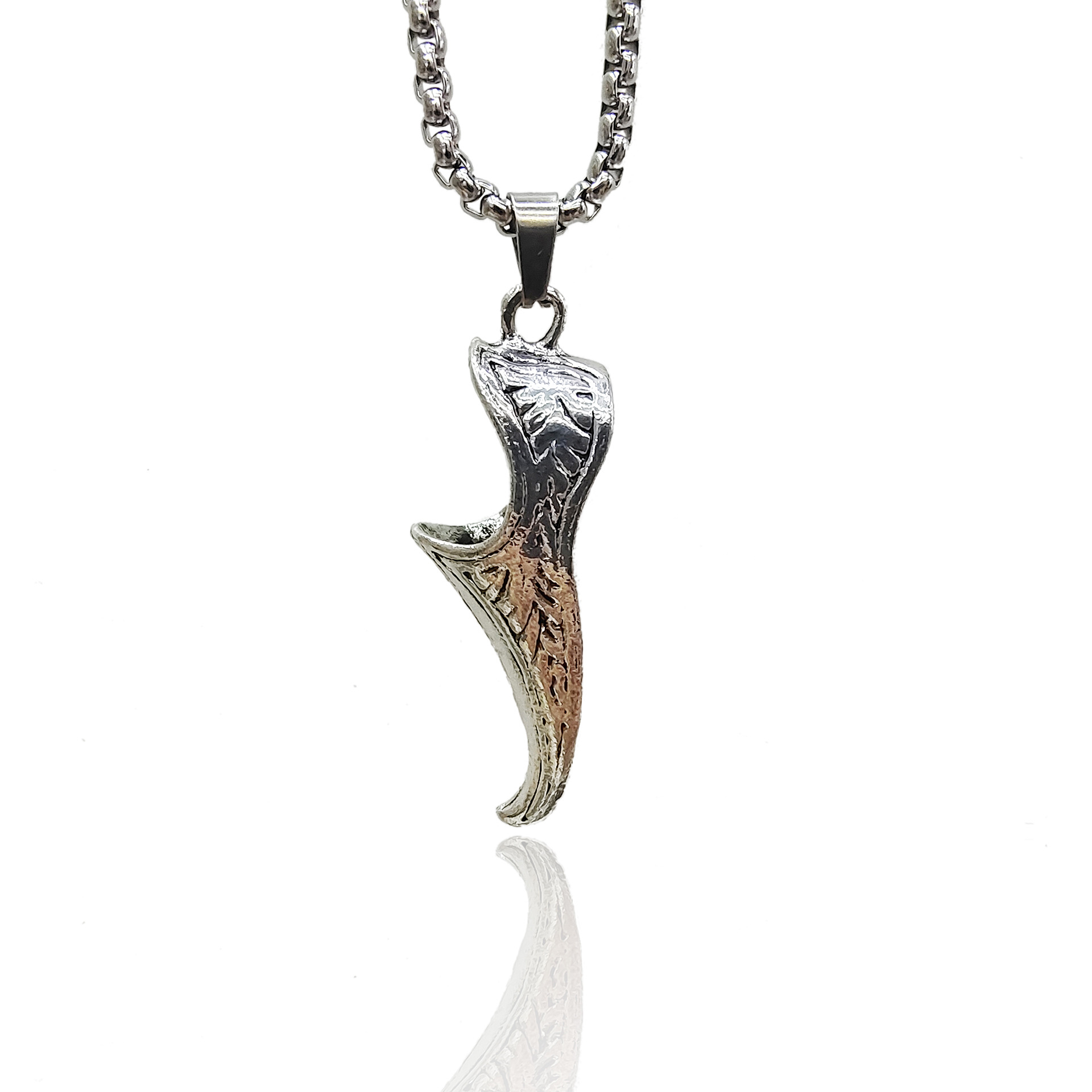 Net Red Men's Necklace European And American Shoes Necklace Sweater Chain Stainless Steel Necklace Clown Shoes Pendant Wholesale Application Scenario