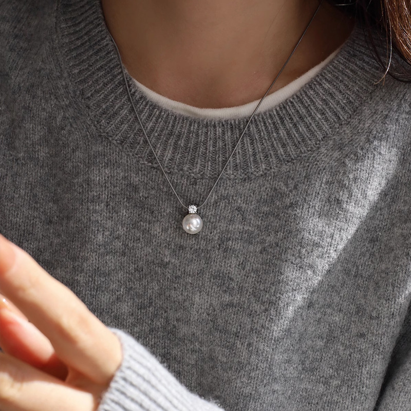 Pendant pearl necklace, women's light luxury high-end, niche sweater chain, long and versatile, simple collarbone chain accessory for autumn and winter details Picture