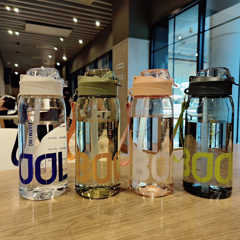 Large-capacity water cup, anti-drop and high-temperature resistant plastic sports space cup, student portable straw, summer graduated cup