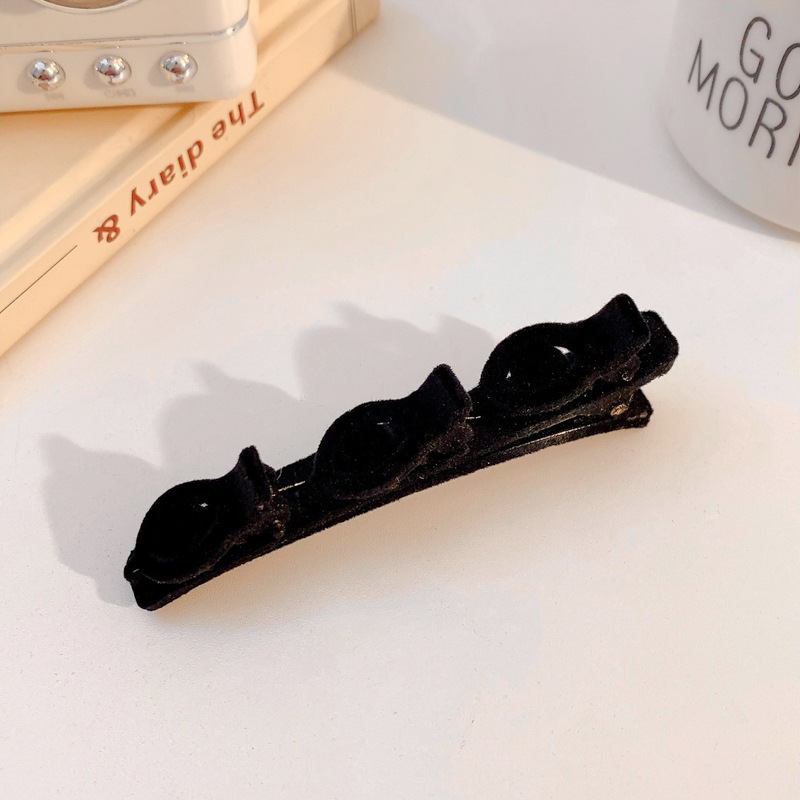 Wholesale flocked braided hair clips, side clips, high-end headwear, seamless clips, forehead bangs clips, hair accessories for women pic 5