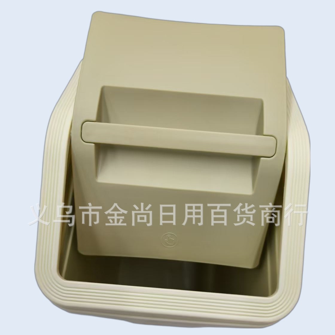 A simple kitchen trash can with a flip lid is a practical household storage trash can Application Scenario