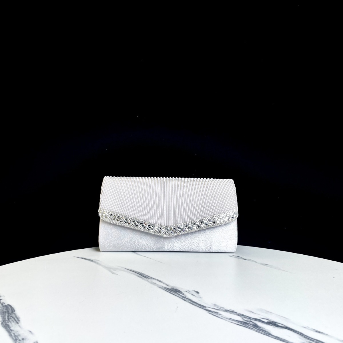 新款跨境外贸水钻手拿包晚宴包名媛手包镶钻宴会包派对女包单肩包