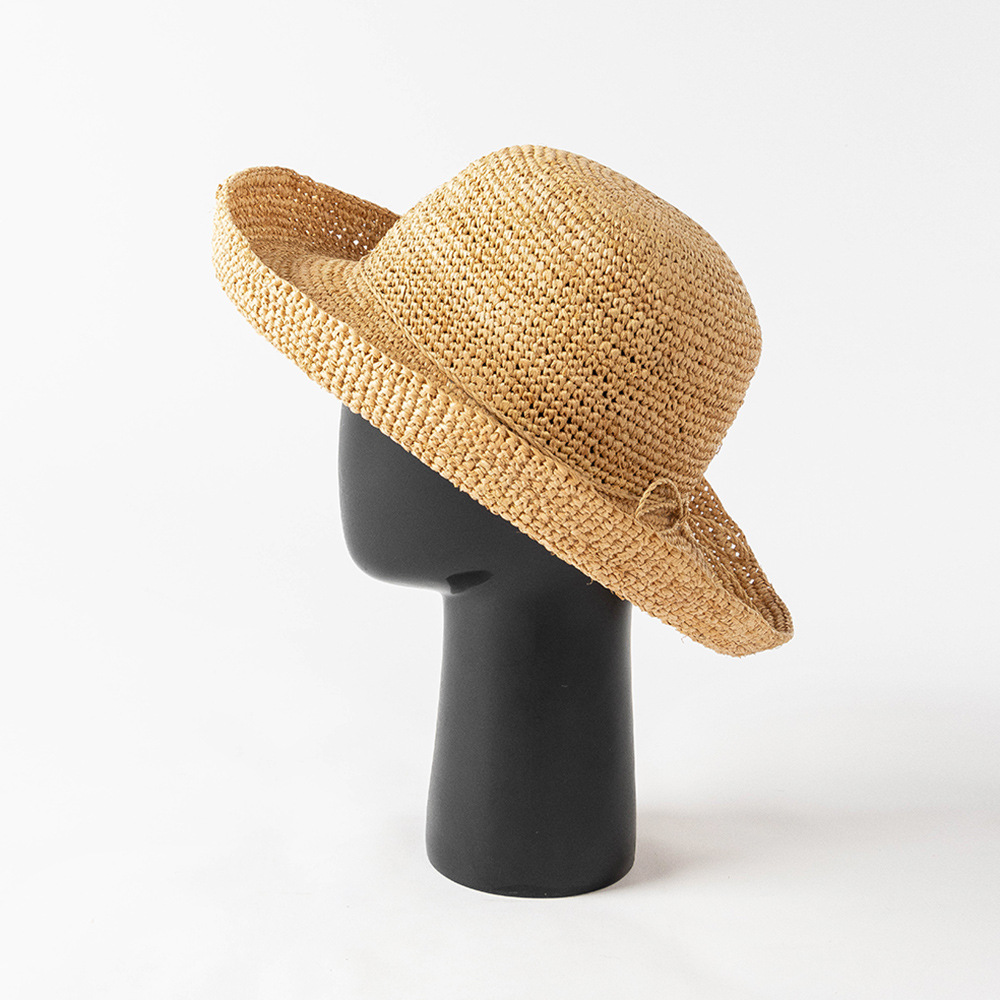 Spring And Summer New Fashion Casual Tie Rope Hand Crochet Dome Rolled Edge Raffi Straw Hat Outdoor Sun Protection Hat Women Application Scenario