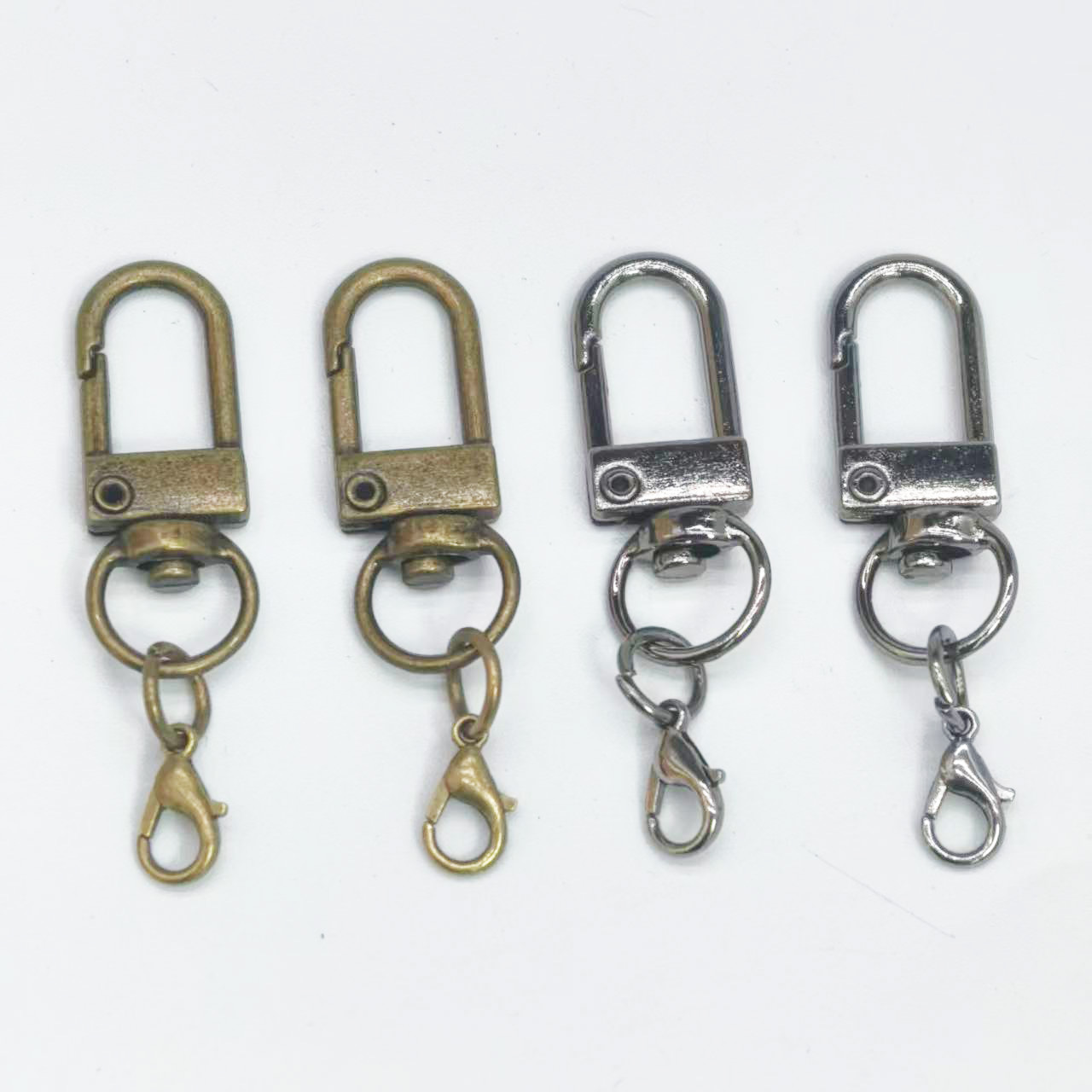 Immediate delivery of zinc alloy door buckles in various colors, U-shaped buckles, lobster buckles, diy handcrafted connecting buckles, decorative materials Application Scenario