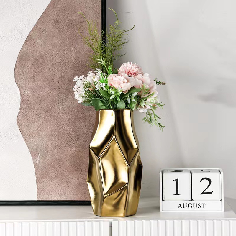 Matte gold craft vases for cross-border export, light luxury electroplated gold ceramic craft vases for wedding and home use, KTV model rooms, flower shops, and decorative items Item Picture