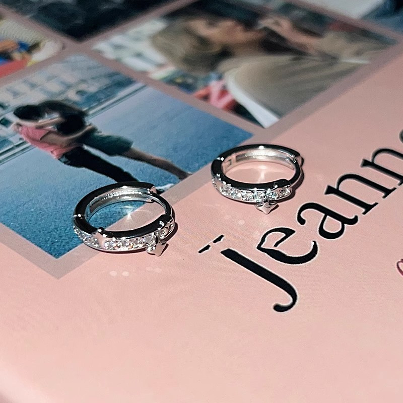 High-end matte, exquisite and compact ear rings, ear buckles, unique earrings, 2023 new trendy bestsellers, earrings and stud earrings Specification image