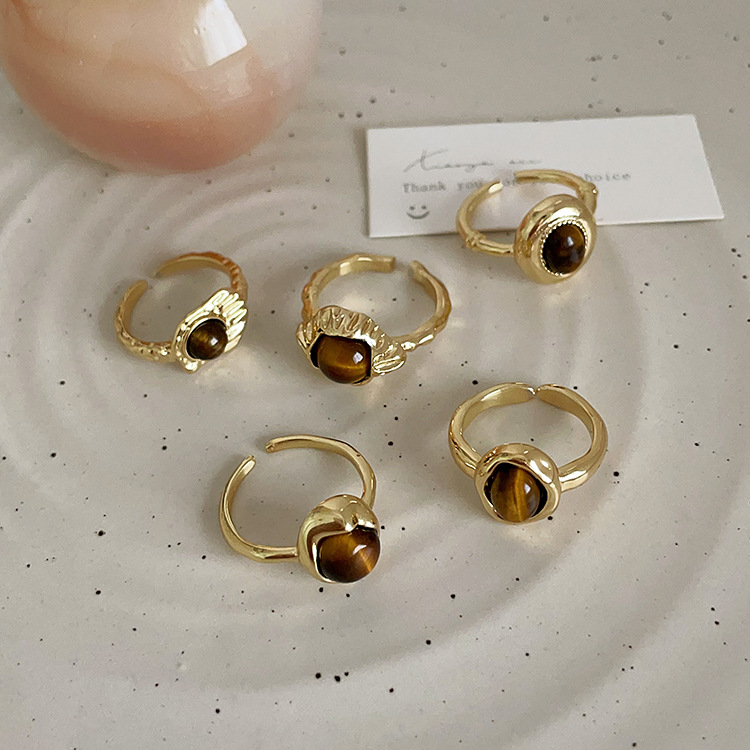 Francés vintage irregular metal ojo de tigre piedra anillo abierto mujer nicho diseño sentido personalidad temperamento versátil anillo Item Picture