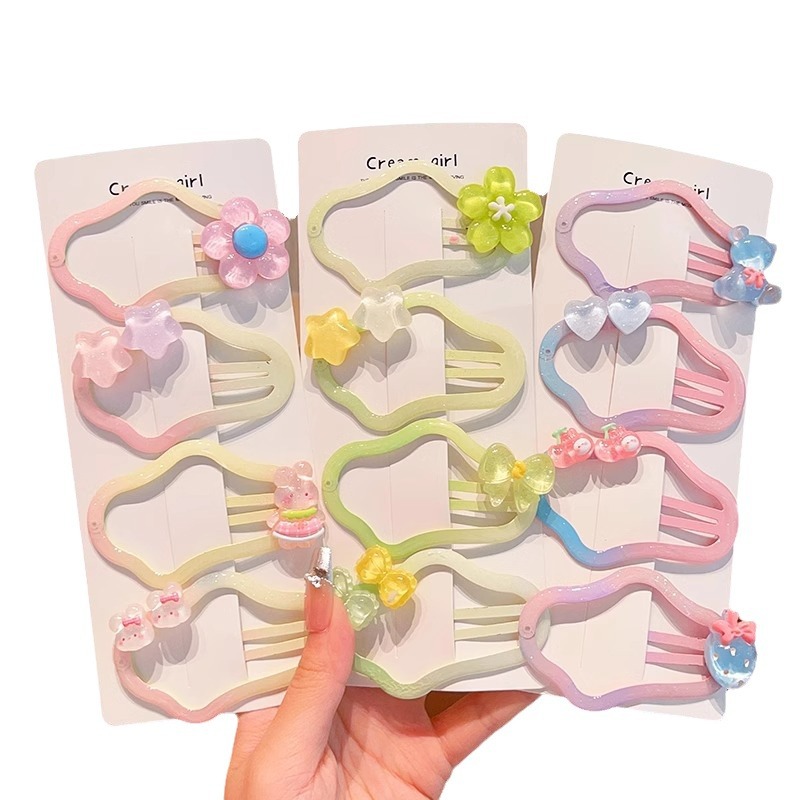Children's bangs, cloud bb clips, girls' hair won't be damaged, high appearance level hair clips, baby forehead broken hair clips, little girls' headwear Item Picture
