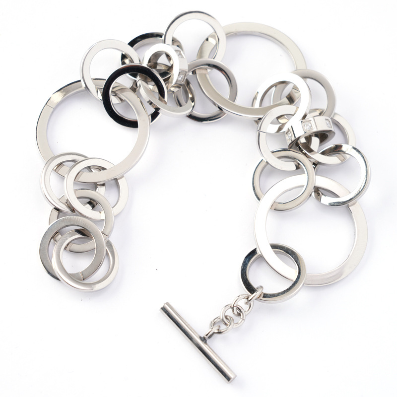 Opk Jewelry Wholesale European And American Fashion Ins Stainless Steel Jewelry Personality Ot Buckle Senior Sense Titanium Steel Bracelet Women Application Scenario