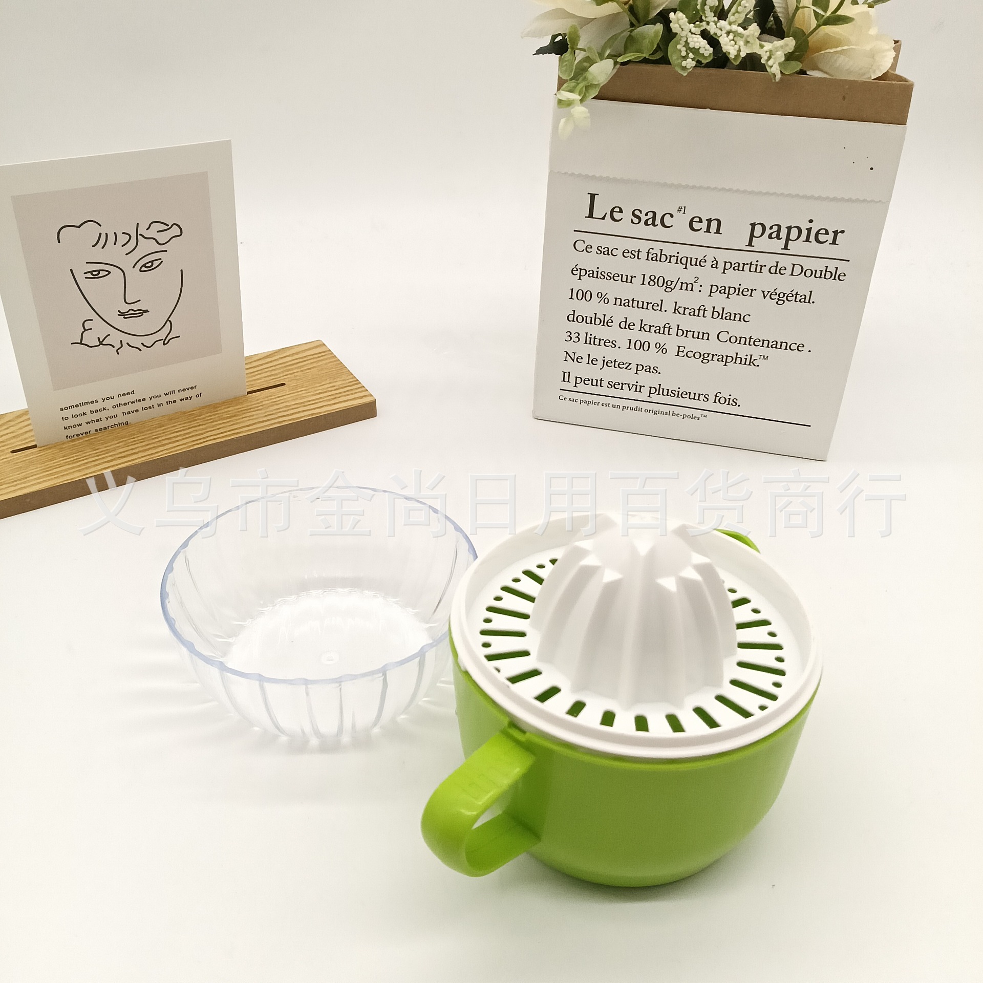 Manual fruit juicer, creative fruit juicer cup, household kitchen tools, lemon water squeezer, juicer wholesale details Picture