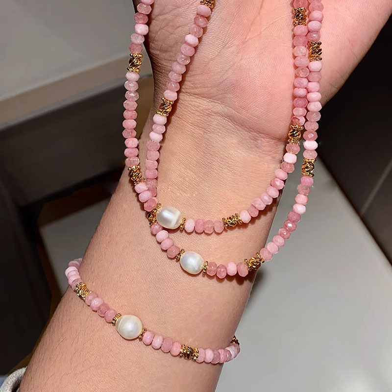 Pink crystal natural stone pearl necklace for women in autumn and winter, with a sense of sophistication. It is a new Chinese-style collarbone necklace accessory featuring many Bamines Specification image
