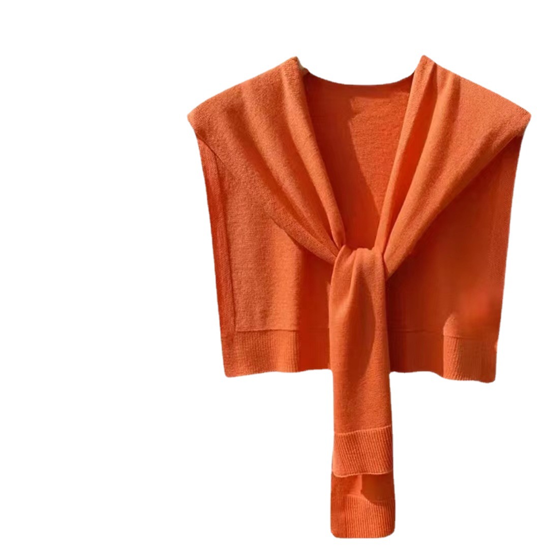 Spring And Autumn Knitted Shawl With Female Fashion Fashion High-Grade Temperament On The Shoulder Green Summer With Skirt Neck Protection Item Picture